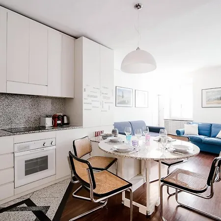 Downtown Como-porta Torre Flat Apartment Como