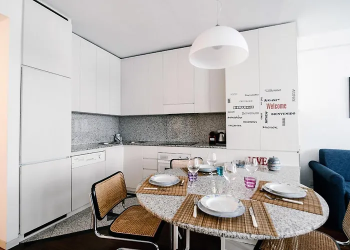 Downtown Como-porta Torre Flat 아파트 *