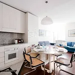 Downtown Como-porta Torre Flat Apartment Como